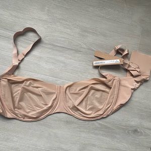 Skims bra